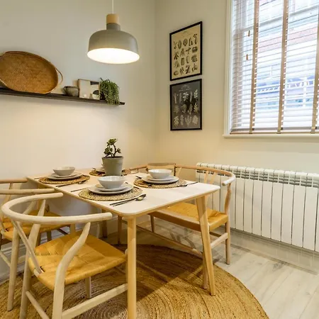 The Lark Apartamento York